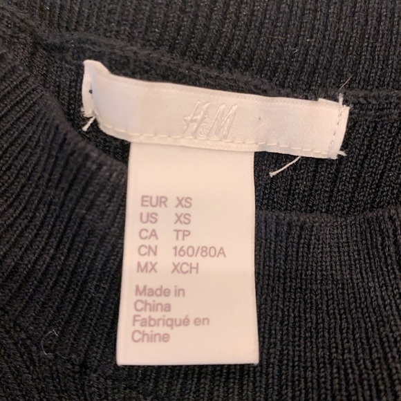 H&M Ruffle tank - Picture 3 of 3